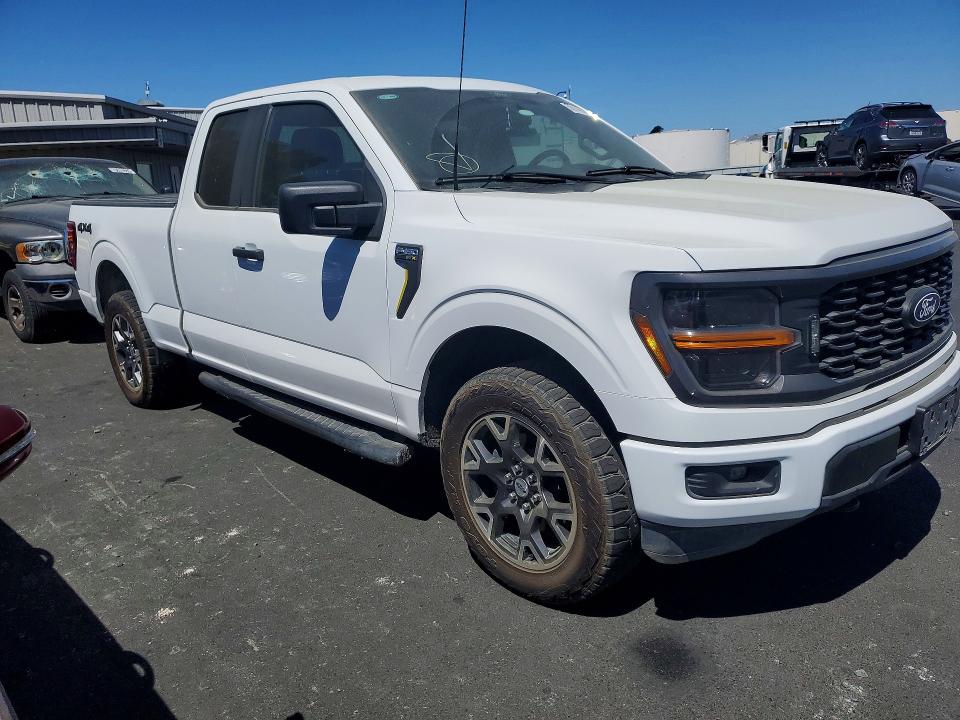 56146666 :رقم المزاد ، 1FTEX2LP3RKF08048 vin ، 2024 Ford F150 مزاد بيع