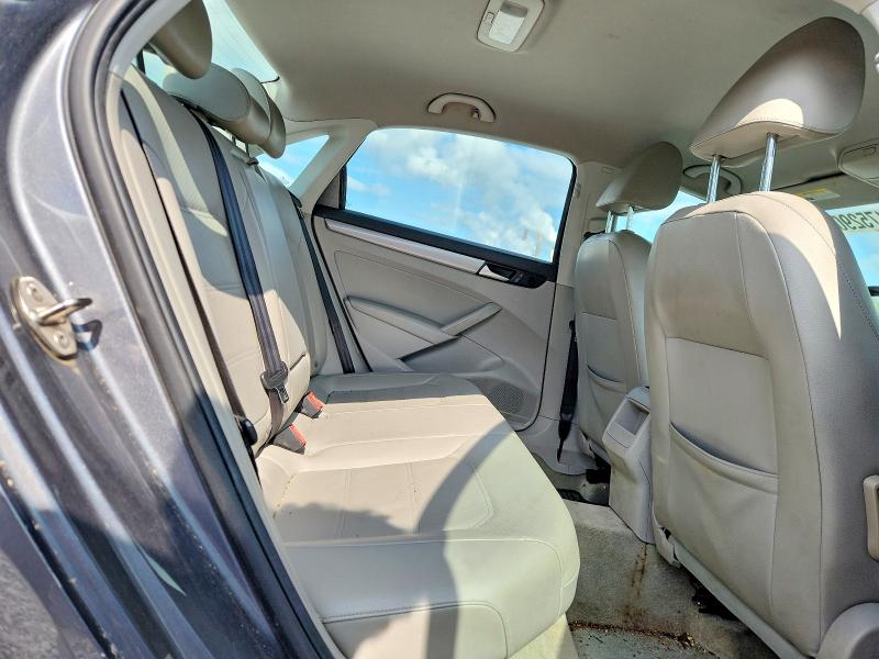 Продажа на аукционе авто 2015 Volkswagen Passat, vin: 1VWAS7A38FC071306, номер лота: 61752906