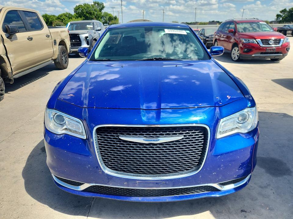 59969986 :رقم المزاد ، 2C3CCAAG1KH517204 vin ، 2019 Chrysler 300 مزاد بيع