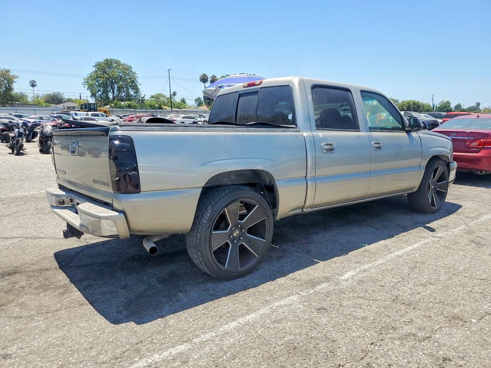 61058316 :رقم المزاد ، 2GCEC13T551148052 vin ، 2005 Chevrolet Silverado مزاد بيع