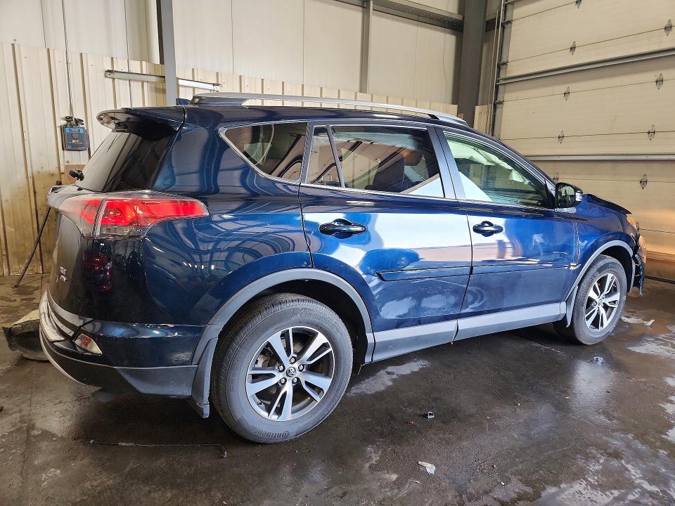 Aukcja sprzedaży 2018 Toyota Rav4, vin: JTMRFREV6JJ245556, numer aukcji: 62483866