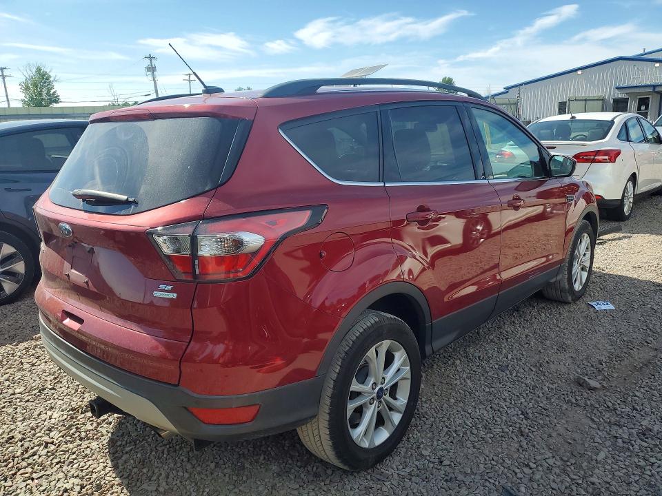 Продаж на аукціоні авто 2017 Ford Escape, vin: 1FMCU0GD2HUE84330, номер лоту: 61497126