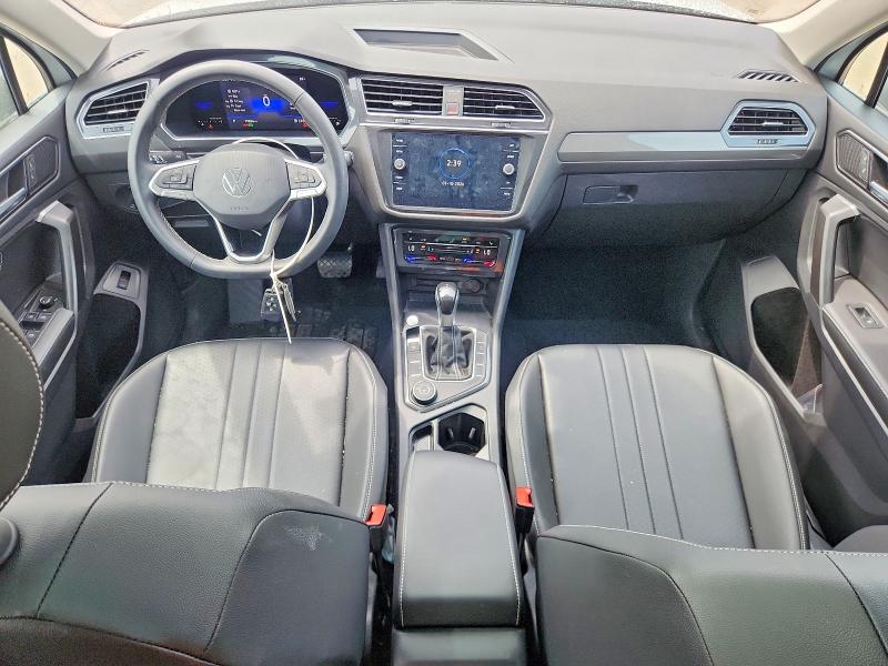 Продажа на аукционе авто 2022 Volkswagen Tiguan, vin: 3VV2B7AX3NM048377, номер лота: 59990136