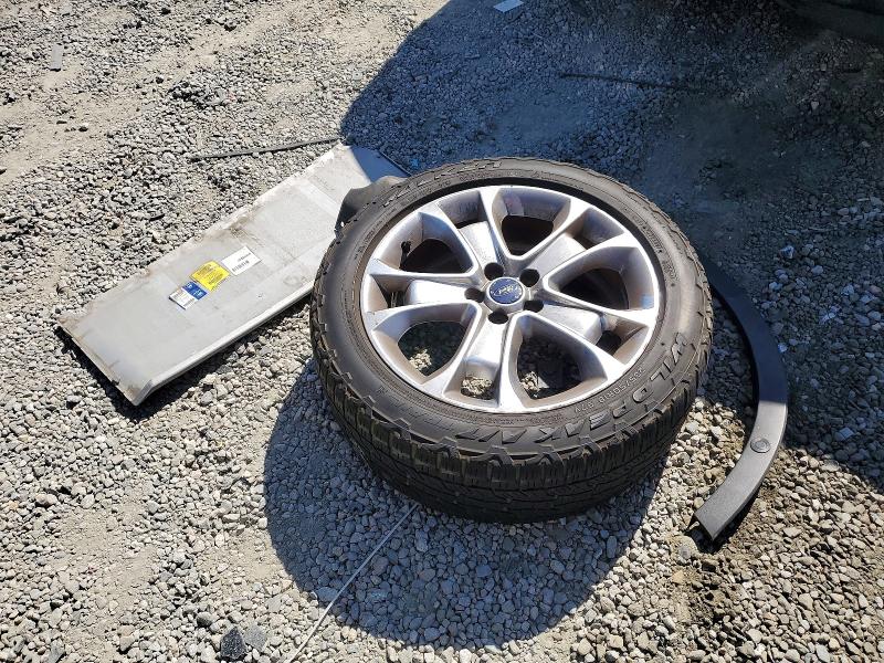 61058186 :رقم المزاد ، 1FMCU9J94EUC58634 vin ، 2014 Ford Escape مزاد بيع