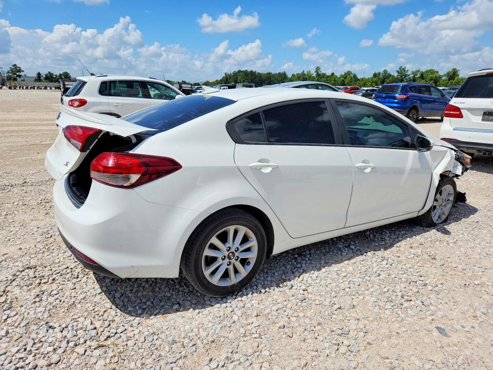 60171686 :رقم المزاد ، 3KPFL4A72HE036148 vin ، 2017 Kia Forte مزاد بيع
