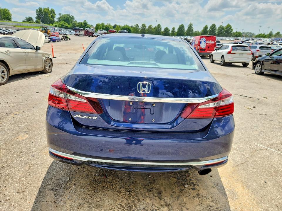 2017 Honda Accord მანქანა იყიდება აუქციონზე, vin: 1HGCR2F88HA262786, აუქციონის ნომერი: 58327986