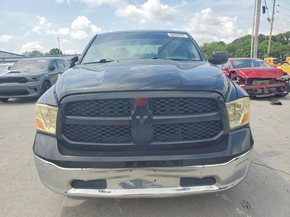 60606096 :رقم المزاد ، 1C6RR6LT4KS549124 vin ، 2019 Ram 1500 Classic مزاد بيع