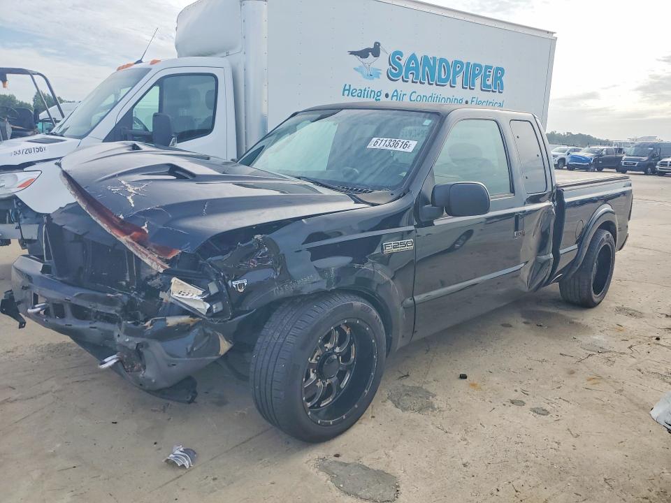 61133616 :رقم المزاد ، 1FTNX20L33EA26042 vin ، 2003 Ford F250 مزاد بيع