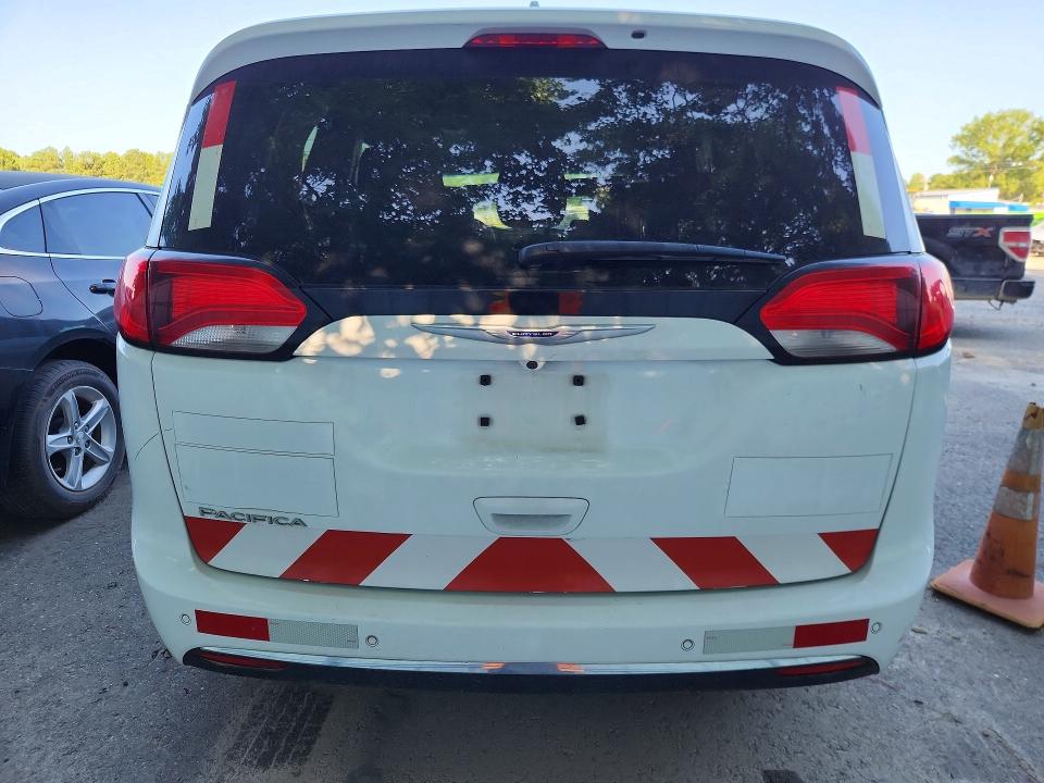 58196026 :رقم المزاد ، 2C4RC1BG0LR276462 vin ، 2020 Chrysler Pacifica مزاد بيع