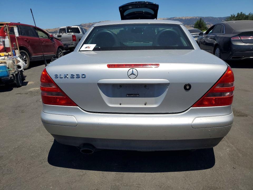 1999 Mercedes-benz Slk მანქანა იყიდება აუქციონზე, vin: WDBKK47FXXF121791, აუქციონის ნომერი: 60444446