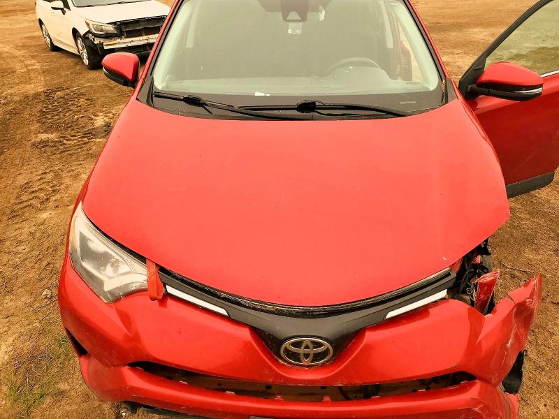 60667326 :رقم المزاد ، 2T3BFREV7HW623624 vin ، 2017 Toyota Rav4 مزاد بيع