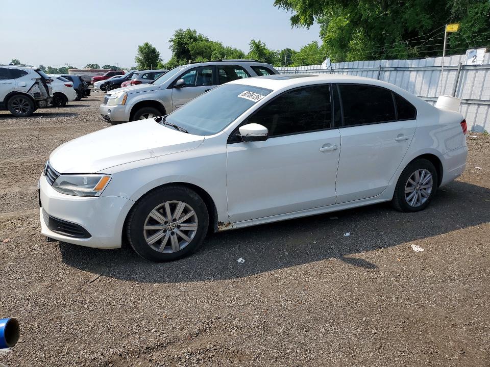 60186126 :رقم المزاد ، 3VWDK7AJ3DM407919 vin ، 2013 Volkswagen Jetta مزاد بيع