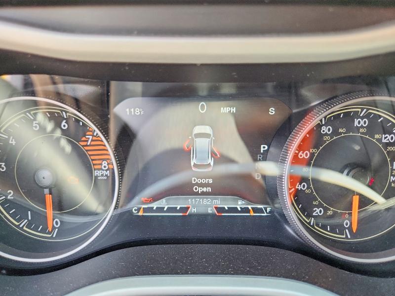 61999206 :رقم المزاد ، 1C4PJMBS8HW569947 vin ، 2017 Jeep Cherokee مزاد بيع