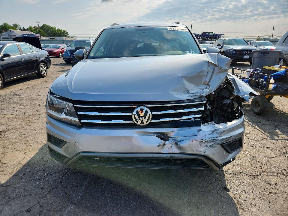 Продажа на аукционе авто 2020 Volkswagen Tiguan, vin: 3VV0B7AX2LM075414, номер лота: 62132056