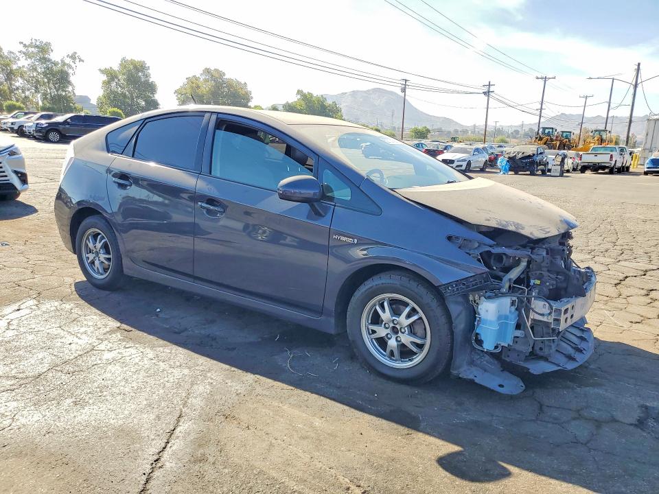 62703156 :رقم المزاد ، JTDKN3DU3B0252658 vin ، 2011 Toyota Prius مزاد بيع