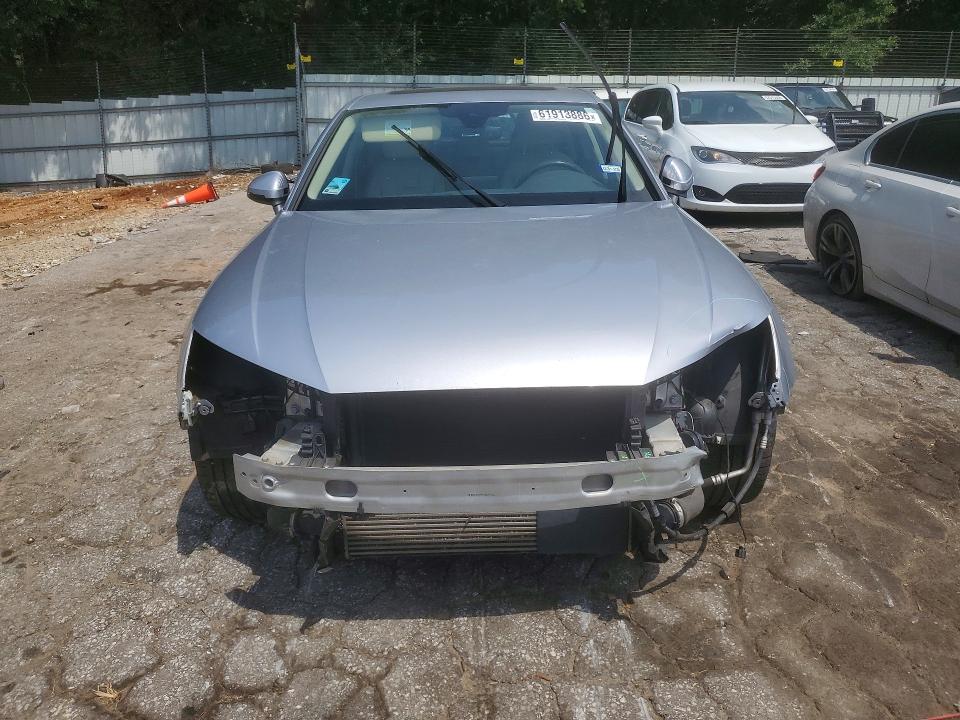 Продаж на аукціоні авто 2017 Audi A4, vin: WAUENAF41HN040123, номер лоту: 61913886