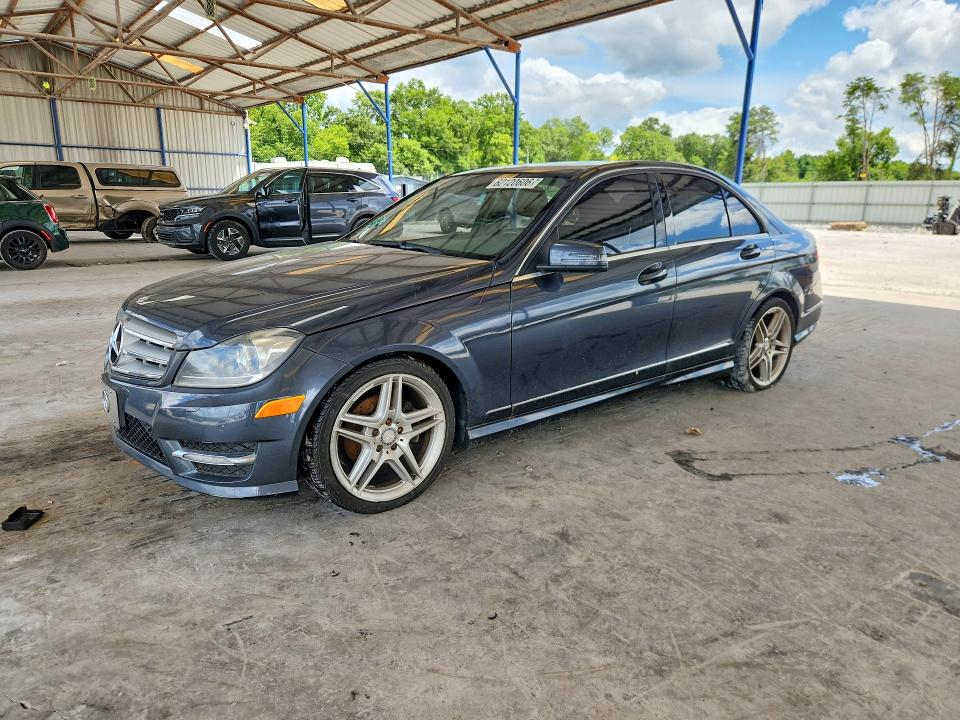 62120606 :رقم المزاد ، WDDGF4HB9DA746267 vin ، 2013 Mercedes-benz C مزاد بيع