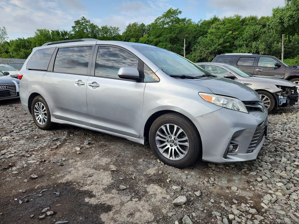Aukcja sprzedaży 2018 Toyota Sienna, vin: 5TDYZ3DCXJS927018, numer aukcji: 62088266