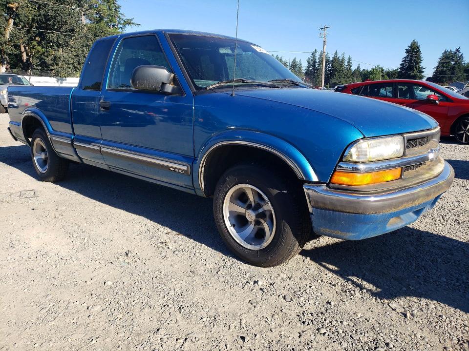 63247906 :رقم المزاد ، 1GCCS1955Y8241898 vin ، 2000 Chevrolet S Truck مزاد بيع