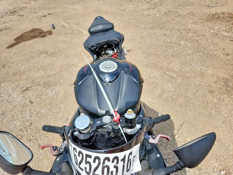 62526316 :رقم المزاد ، JYARJ12E06A002249 vin ، 2006 Yamaha Yzfr6 مزاد بيع