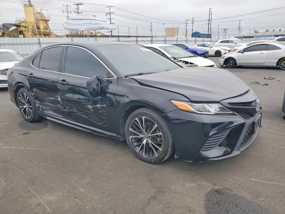 2019 Toyota Camry Hybrid მანქანა იყიდება აუქციონზე, vin: 4T1B21HK2KU516057, აუქციონის ნომერი: 85987505