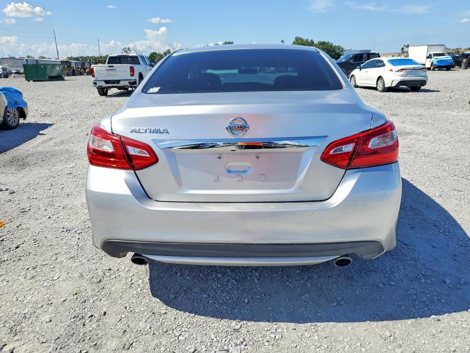 62440316 :رقم المزاد ، 1N4AL3AP9HN332015 vin ، 2017 Nissan Altima مزاد بيع