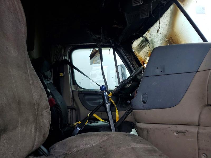 2013 Freightliner Cascadia მანქანა იყიდება აუქციონზე, vin: 1FUJGLDR8DSBT0396, აუქციონის ნომერი: 60985506