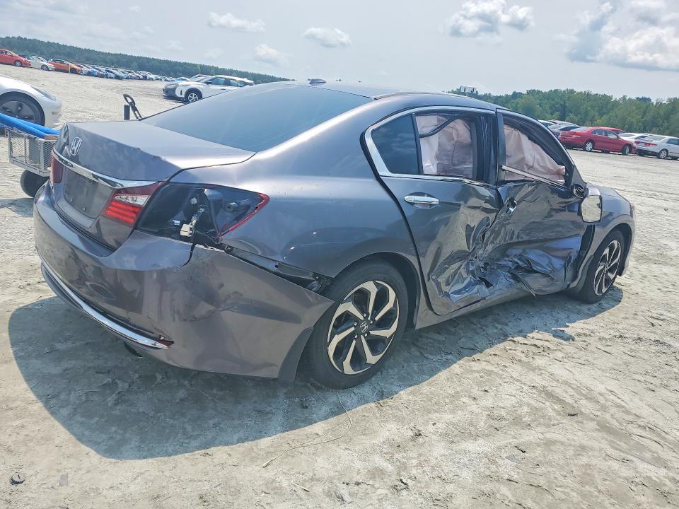 62516846 :رقم المزاد ، 1HGCR2F8XHA191705 vin ، 2017 Honda Accord مزاد بيع