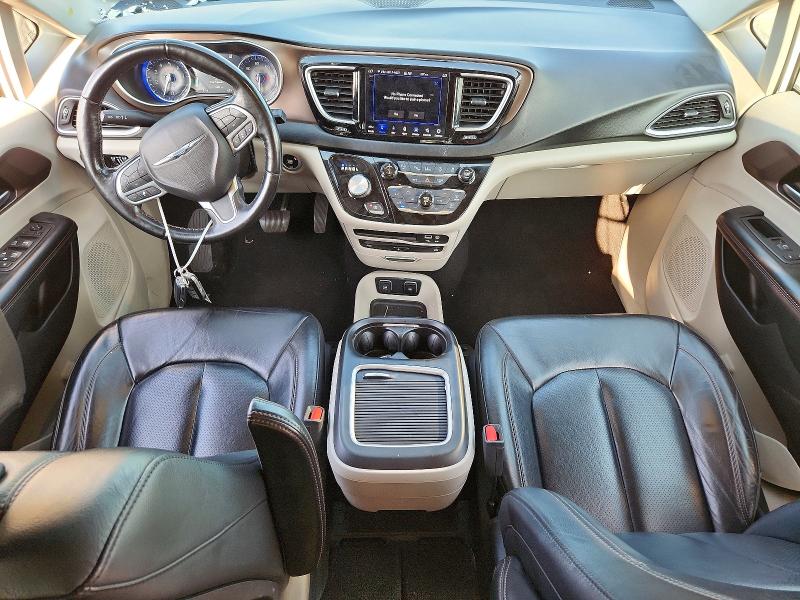 61706686 :رقم المزاد ، 2C4RC1EG6KR686421 vin ، 2019 Chrysler Pacifica مزاد بيع