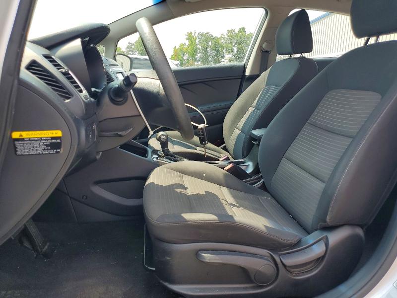 62632906 :رقم المزاد ، 3KPFL4A78HE021637 vin ، 2017 Kia Forte مزاد بيع
