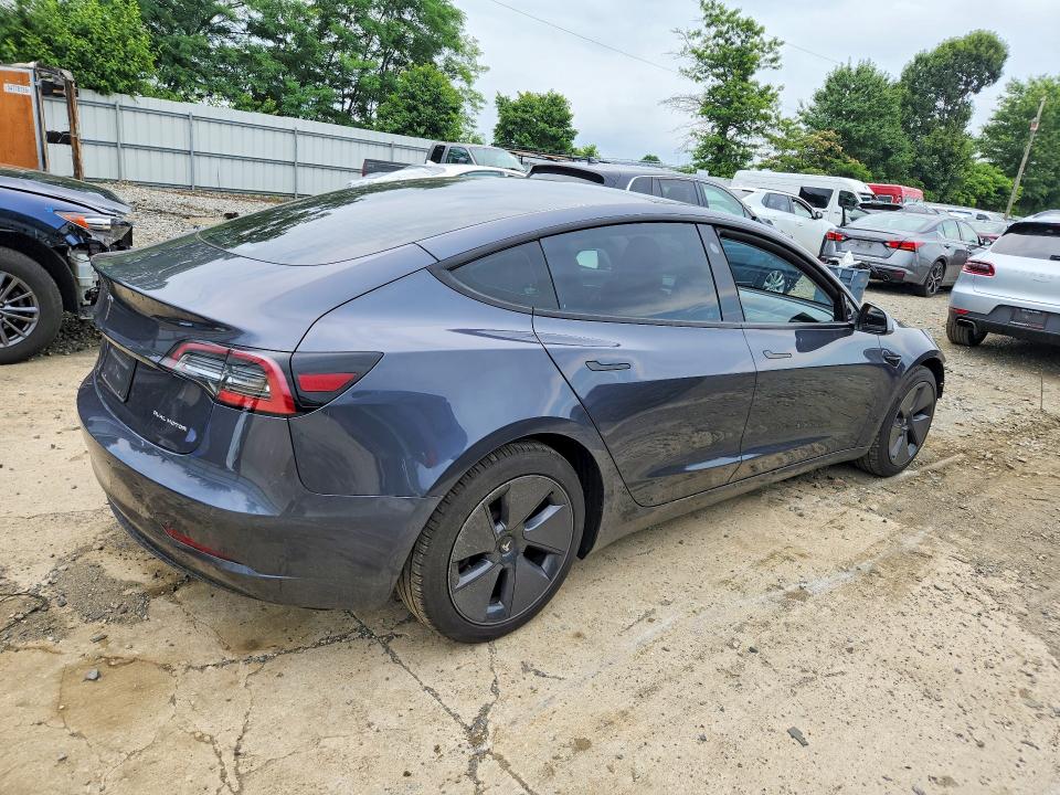 60073666 :رقم المزاد ، 5YJ3E1EB4MF056299 vin ، 2021 Tesla Model 3 مزاد بيع