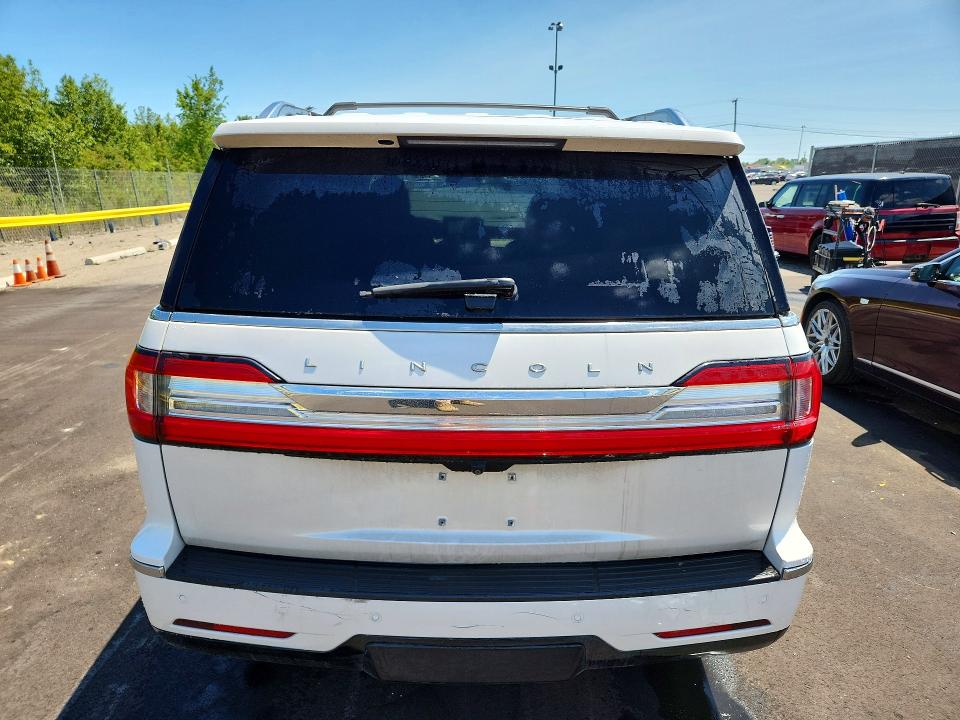 2019 Lincoln Navigator მანქანა იყიდება აუქციონზე, vin: 5LMJJ2LT1KEL17447, აუქციონის ნომერი: 62127626