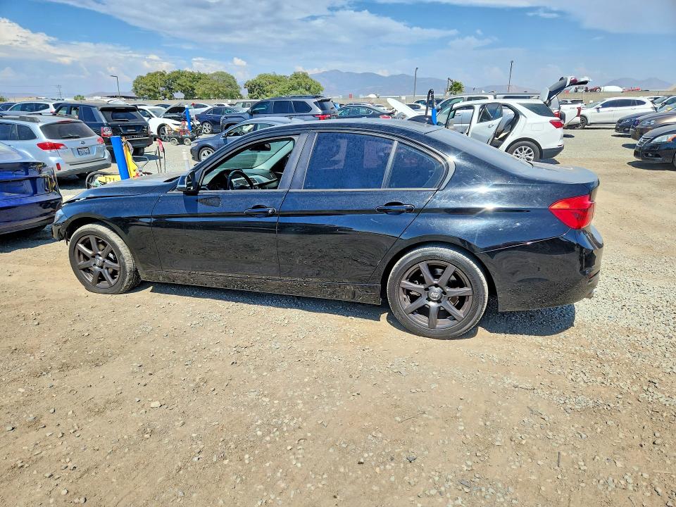 60530886 :رقم المزاد ، WBA8A9C54GK618557 vin ، 2016 Bmw 320 مزاد بيع