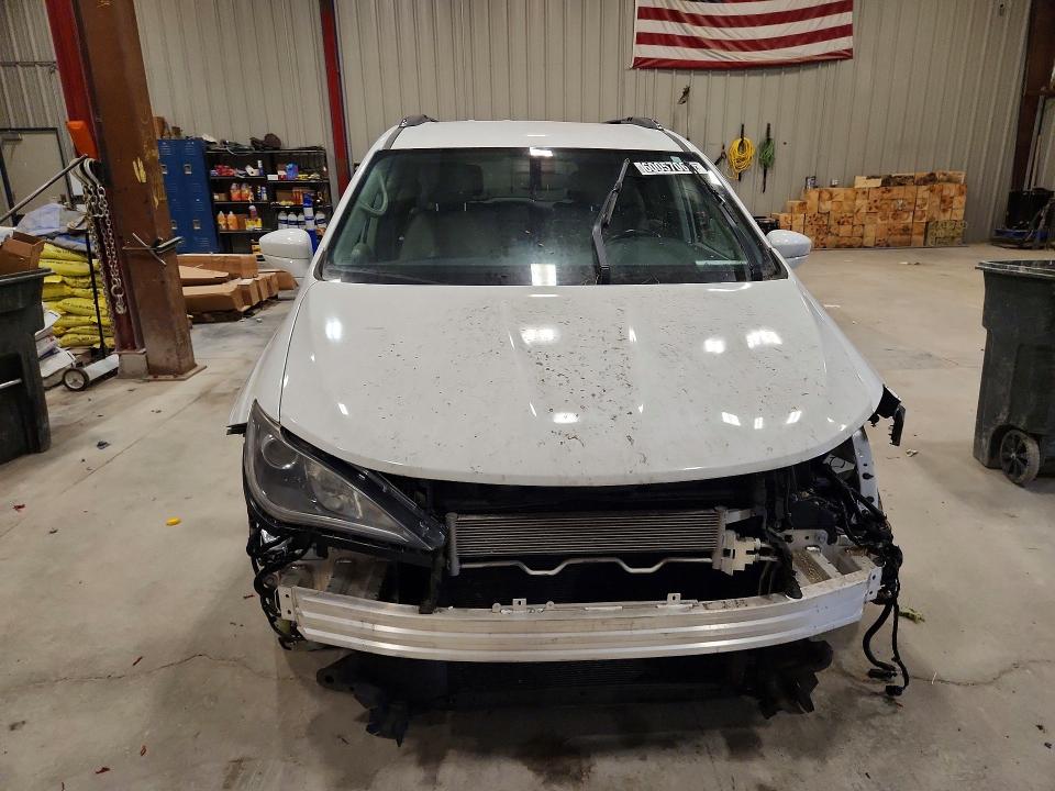 2020 Chrysler Pacifica მანქანა იყიდება აუქციონზე, vin: 2C4RC1BG8LR134294, აუქციონის ნომერი: 60057066