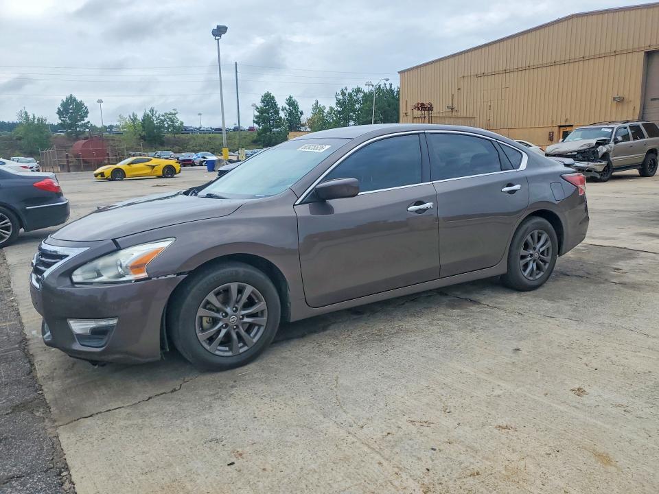 2015 Nissan Altima მანქანა იყიდება აუქციონზე, vin: 1N4AL3AP0FC462368, აუქციონის ნომერი: 60925526