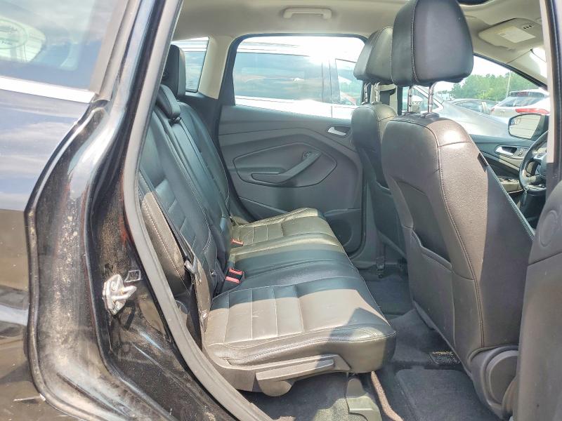 63158426 :رقم المزاد ، 1FADP5BU7FL113256 vin ، 2015 Ford C-max مزاد بيع