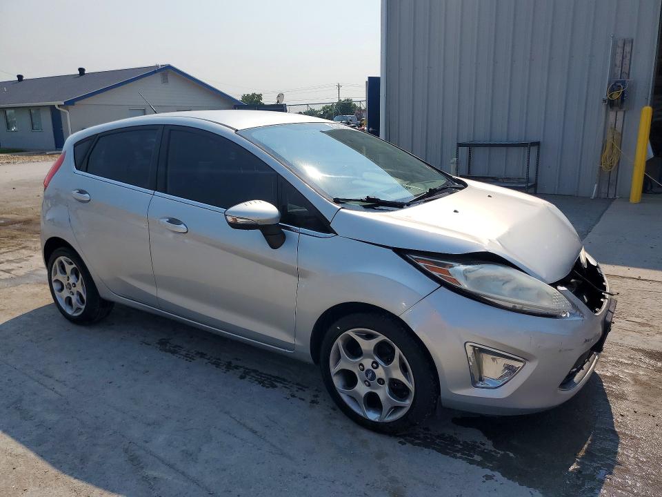 62963936 :رقم المزاد ، 3FADP4FJXBM211393 vin ، 2011 Ford Fiesta مزاد بيع