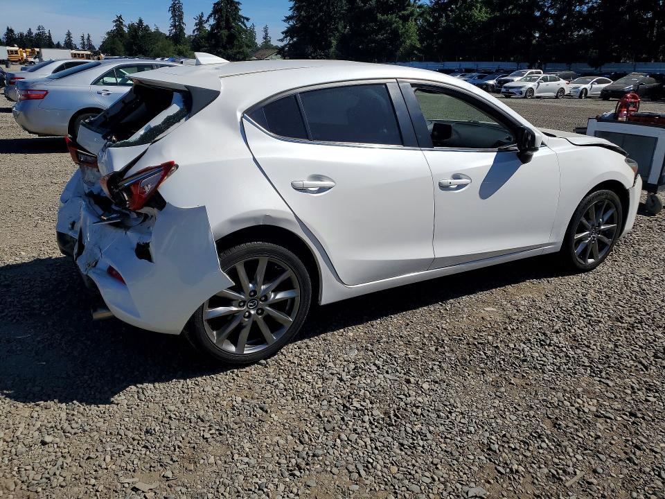 2018 Mazda 3 მანქანა იყიდება აუქციონზე, vin: 3MZBN1L32JM268680, აუქციონის ნომერი: 60227496