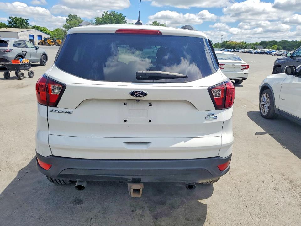 59136856 :رقم المزاد ، 1FMCU9GD0KUA42853 vin ، 2019 Ford Escape مزاد بيع