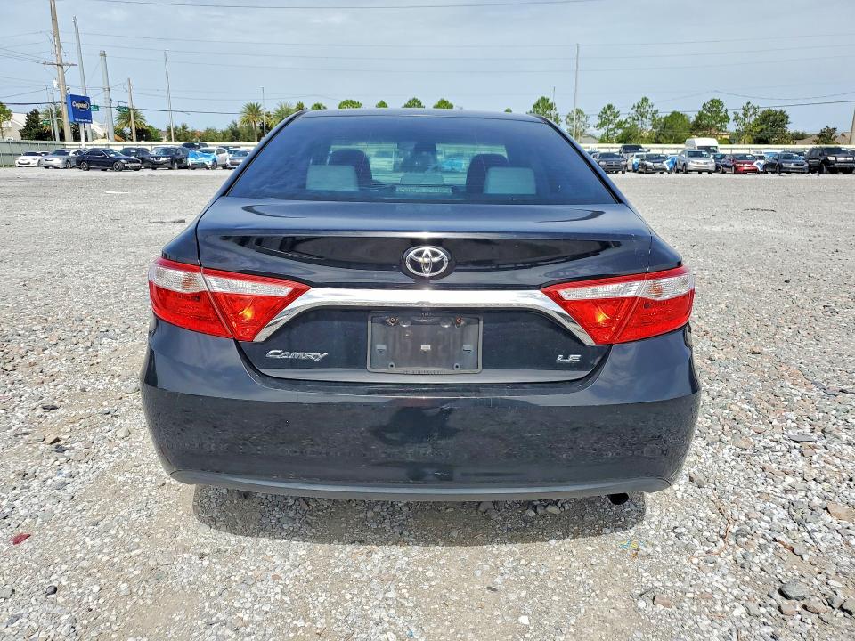 60759356 :رقم المزاد ، 4T1BF1FK8GU123307 vin ، 2016 Toyota Camry مزاد بيع