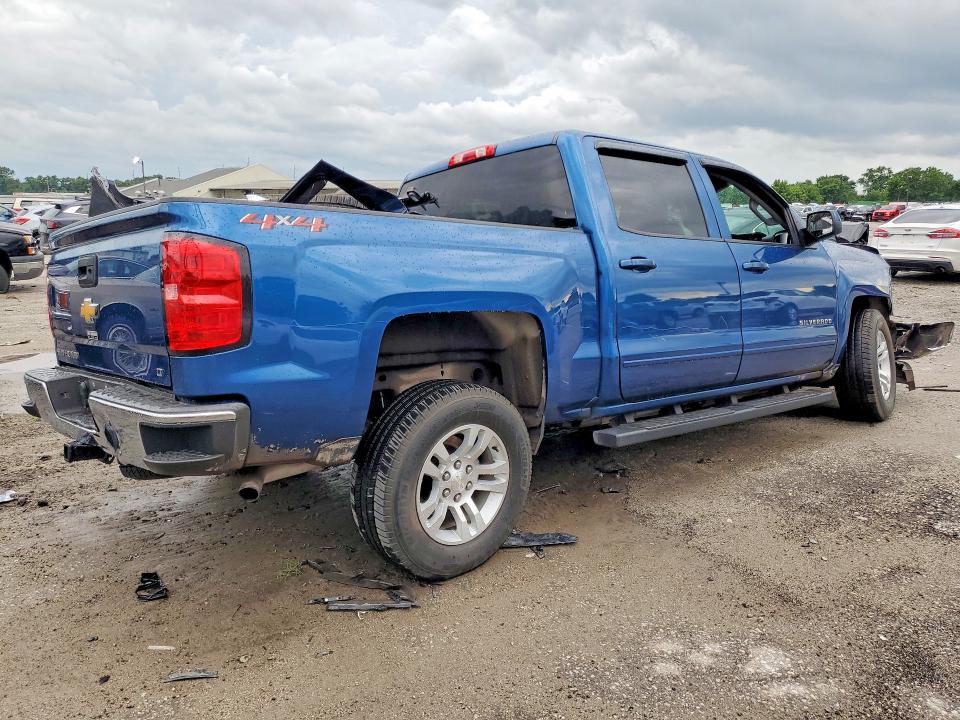 Продаж на аукціоні авто 2018 Chevrolet Silverado, vin: 3GCUKREC6JG372992, номер лоту: 62614216