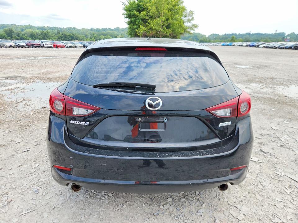 Продаж на аукціоні авто 2018 Mazda 3, vin: 3MZBN1L30JM267091, номер лоту: 62832456