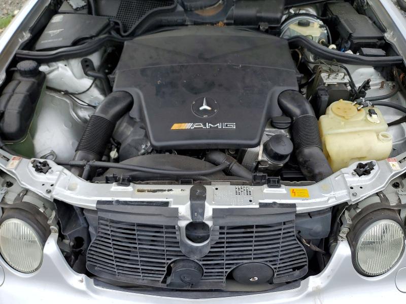60169776 :رقم المزاد ، WDBJF74J31B309660 vin ، 2001 Mercedes-benz E مزاد بيع