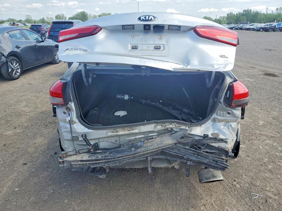 60982296 :رقم المزاد ، 3KPFL4A81HE087147 vin ، 2017 Kia Forte مزاد بيع