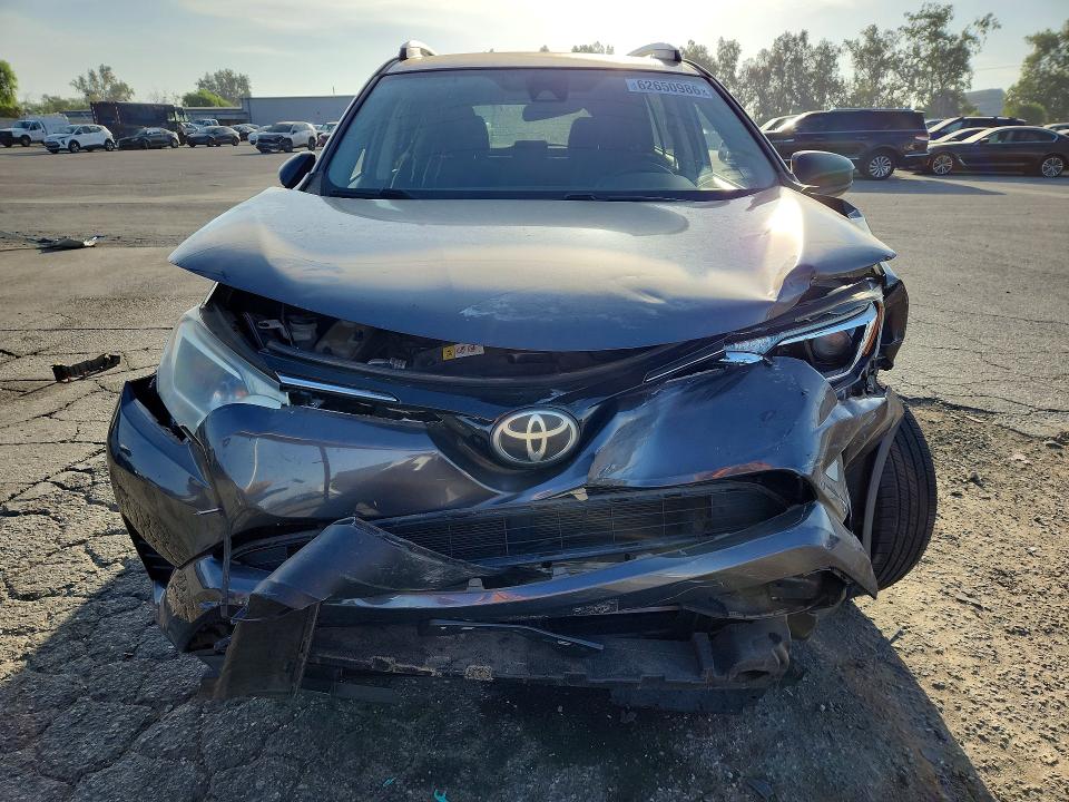 Продажа на аукционе авто 2017 Toyota Rav4, vin: JTMBFREV4HJ134337, номер лота: 62650986