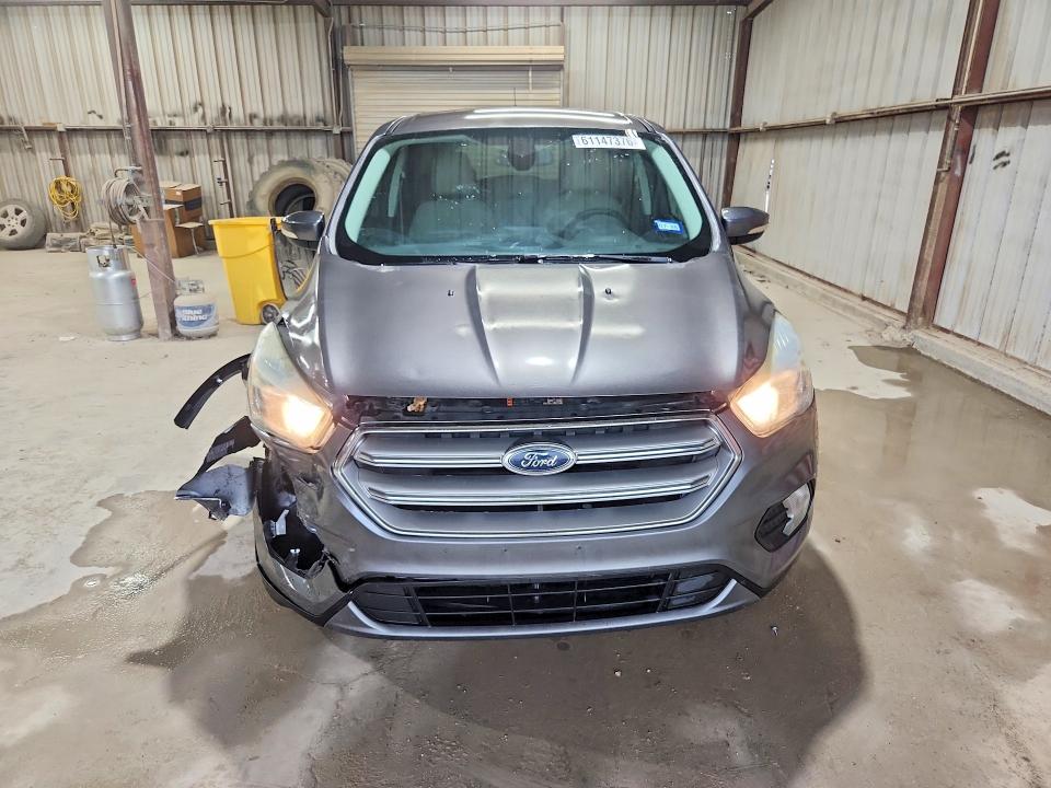 2013 Ford Escape მანქანა იყიდება აუქციონზე, vin: 1FMCU0HX7DUB47574, აუქციონის ნომერი: 61147376