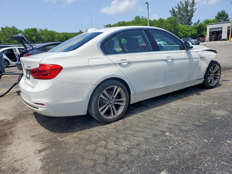2017 Bmw 330 მანქანა იყიდება აუქციონზე, vin: WBA8B9C37HK885981, აუქციონის ნომერი: 60462946