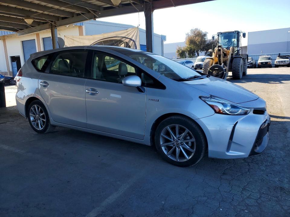 2017 Toyota Prius V მანქანა იყიდება აუქციონზე, vin: JTDZN3EU0HJ055866, აუქციონის ნომერი: 61210776