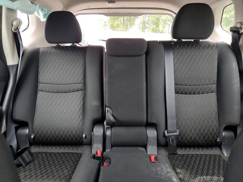 Продаж на аукціоні авто 2018 Nissan Rogue, vin: KNMAT2MV5JP552759, номер лоту: 85977265