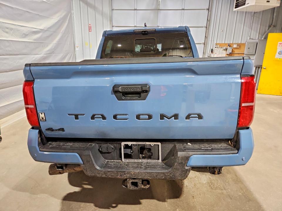 2026 Toyota Tacoma მანქანა იყიდება აუქციონზე, vin: 3TMLB5JN3TM222810, აუქციონის ნომერი: 61138646